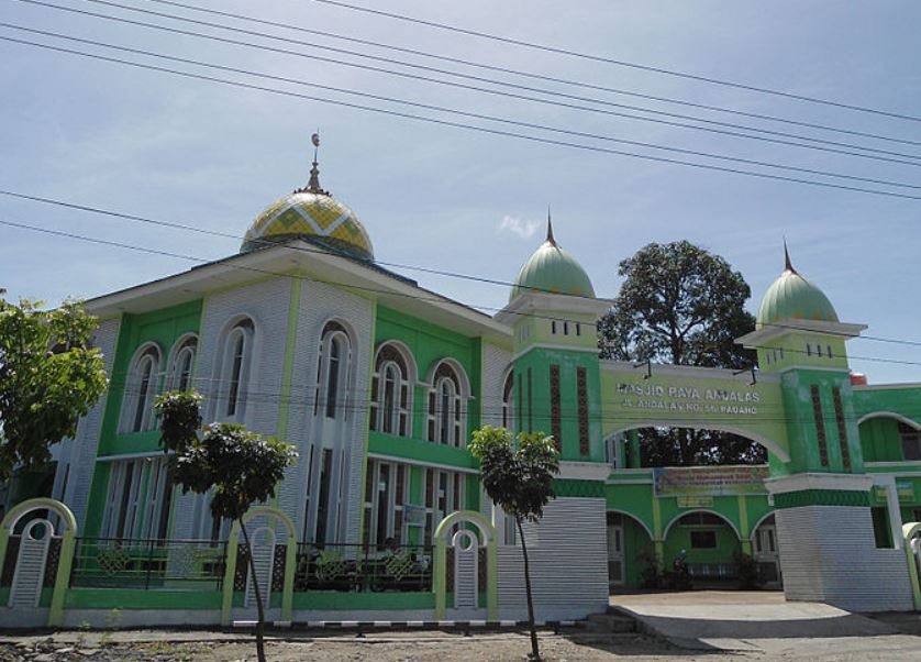 Pembuat Kubah Masjid Padang